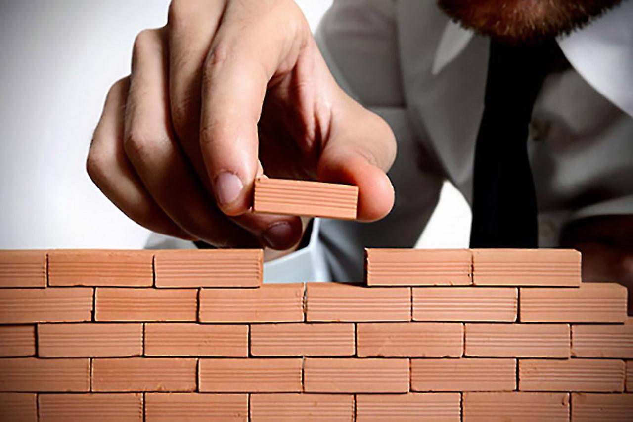 How To Build A Solid Foundation For Your Business? - ZainView